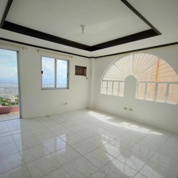 Stunning Tri-Level Home with Unbeatable Views in South Hills - Image 16