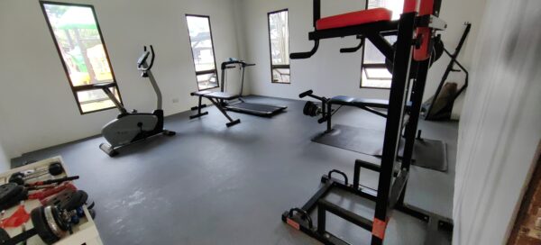 Fully Furnished 1BR Condo with Free Parking in LapuLapu City - Image 6