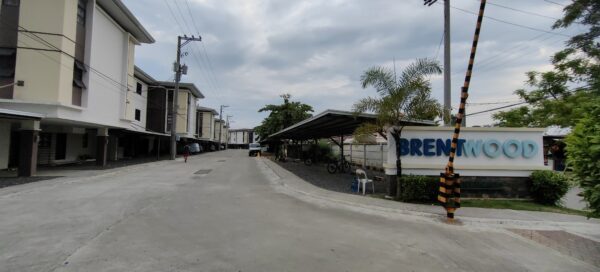 Fully Furnished 1BR Condo with Free Parking in LapuLapu City - Image 4