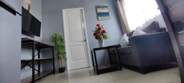 Fully Furnished 1BR Condo with Free Parking in LapuLapu City - Image 19