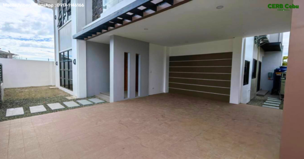 4 Bedroom Elegant House : Your Seaside Sanctuary in LapuLapu City - Image 20