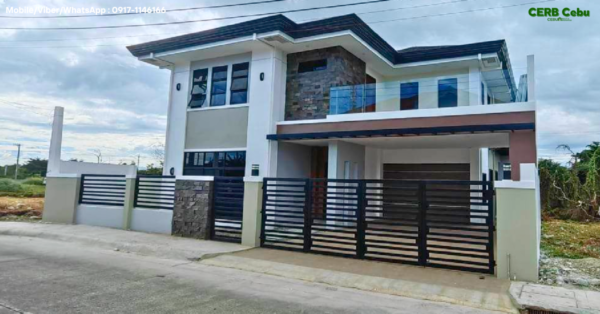 4 Bedroom Elegant House : Your Seaside Sanctuary in LapuLapu City - Image 1
