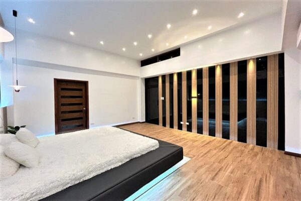 Luxury House with Roof Deck, 5–6 Car Garage & Pool in Vista Grande – Talisay City, Cebu - Image 20