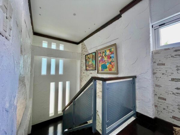 4-Storey Luxury House in Maria Luisa Estate Park - Image 23