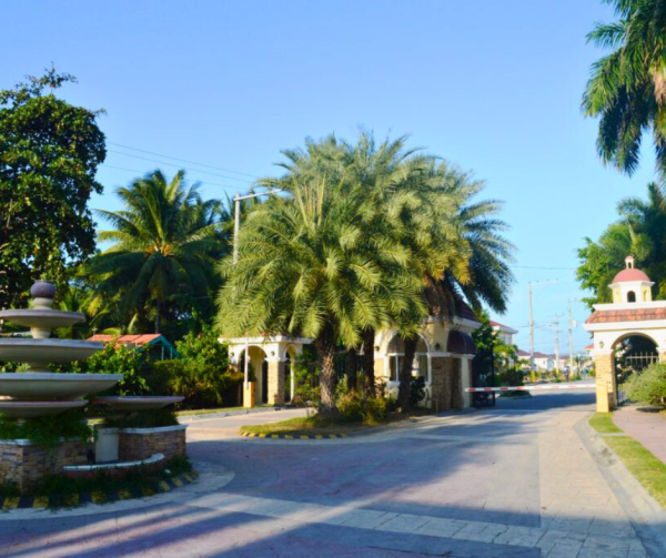 Fonte di Versailles: Beachfront Subdivision with lot for sale in Minglanilla, Cebu - Image 7