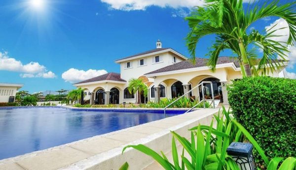 Fonte di Versailles: Beachfront Subdivision with lot for sale in Minglanilla, Cebu - Image 1