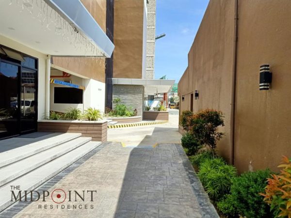 The Midpoint Residences - Image 18
