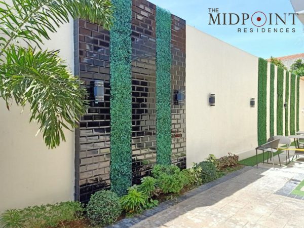 The Midpoint Residences - Image 20