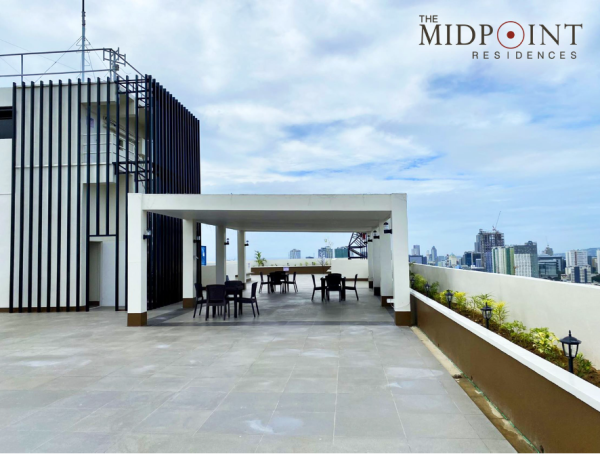The Midpoint Residences - Image 14