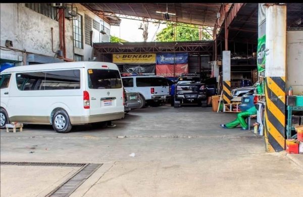 Prime Commercial Lot with Building along Gov. M. Cuenco Ave., Banilad, Cebu City - Image 5