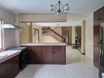 Luxurious Three-Level House with Panoramic Mountain Views in Cebu City - Image 3