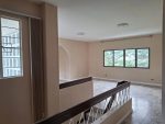 Luxurious Three-Level House with Panoramic Mountain Views in Cebu City - Image 16
