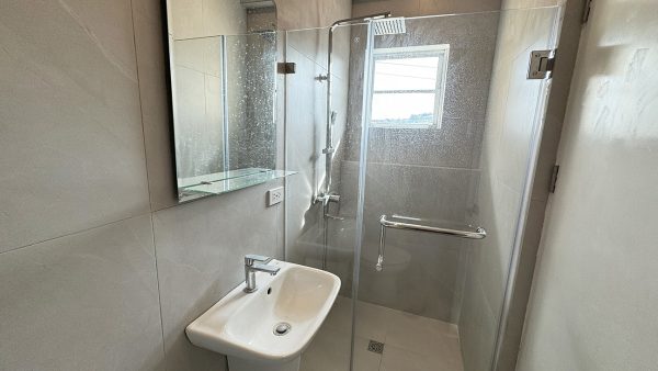 Spacious House and Lot for Sale in Hacienda Salinas, Lahug, Cebu City - Image 8