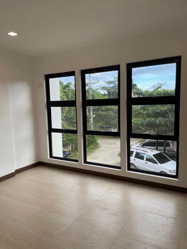 4-Bedroom Townhouse for Sale Near Ateneo de Cebu, Mandaue City - Image 6
