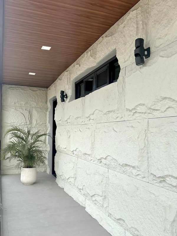 Modern Tropical Contemporary House with Pool, Roof Deck & Scenic Views – Cebu Royale Estates, Consolacion, Cebu - Image 6