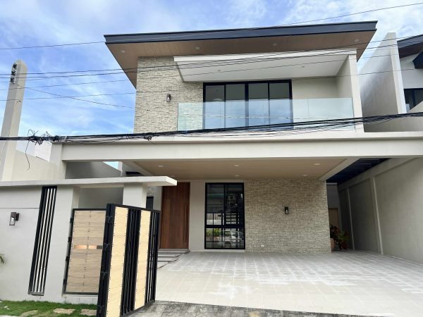 Elegant Family Home in Sto. Niño Village, Banilad - Image 6