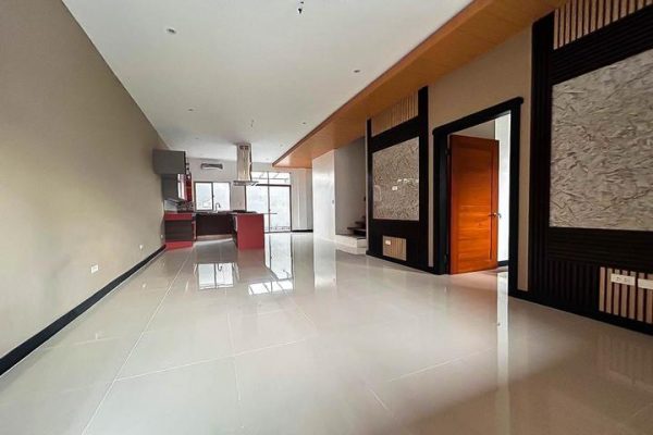 Modern Townhouse Near IT Park - Image 4