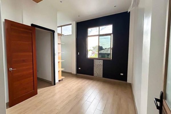 Modern Townhouse Near IT Park - Image 13