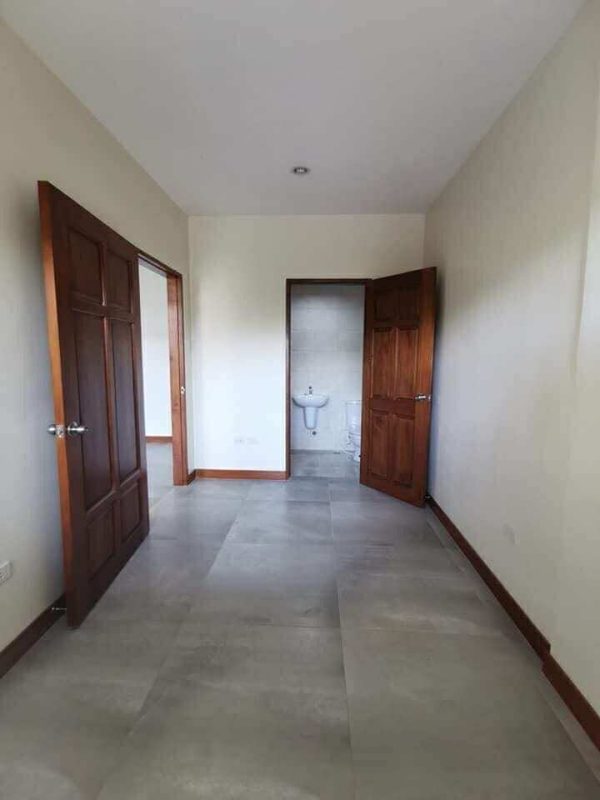 Brand New 3-Storey Townhouse for Sale in Guadalupe Cebu City - Image 12