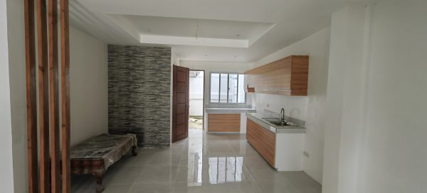 Brand-New RFO Townhouse for Sale in Talamban Cebu – All-In Price ₱6.5M - Image 5