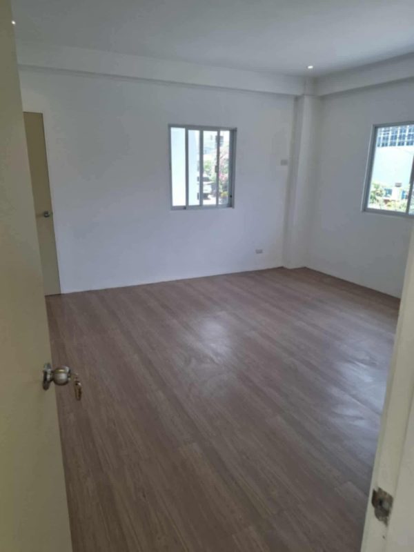 Luxury 4-Bedroom House for Sale in Banawa Cebu | Happy Valley - Image 9