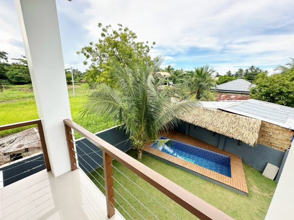 Fully Furnished 3-Storey Coastal Home - Image 5
